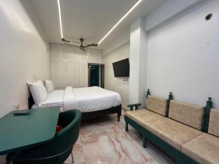 Hotel O Royal Residency - 5