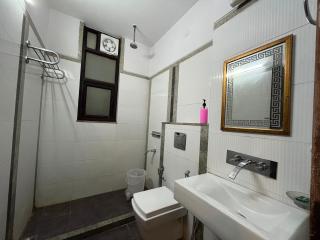 Hotel O Royal Residency - 1