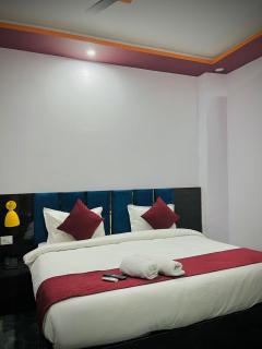 Sky Hotel - 3