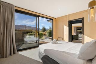 Scenic Countryside Retreat with Mountain Views - 2