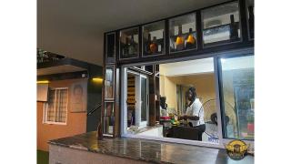 Wimpy hotel and suite beachfront - 1