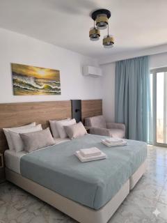 Haraki Bay Hotel and Luxury Apartments - 4
