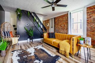 Jungle House Downtown Columbus - Modern Boutique Suites - 8