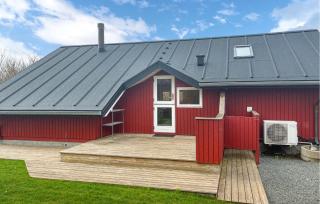 Beautiful Home In Juelsminde With Wifi - 2