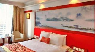 Golden Lustre Hotel - 5