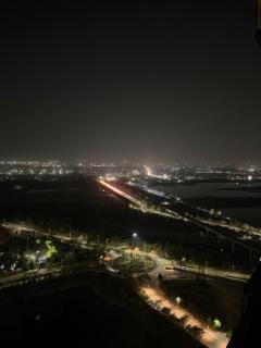 30th floor Supernova spira Luxury apartment - Neu-Delhi - 6