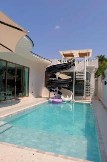 PNT LUXURY JOMTIEn - 1