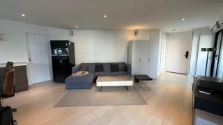 Premium Condo Sukhumvit 11 - Pool, Gym & Workspace - 9