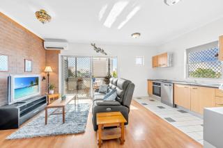 Park the car & Explore Brisbane by Custom Bnb Hosting - 7
