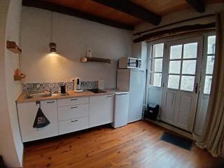 Petit studio paisible au cœur du village - 2