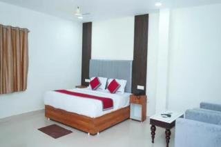 FabHotel Mamatha Grand - 3