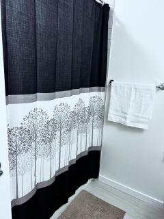 Cozy private suite - 12 minutes from the airport - 4