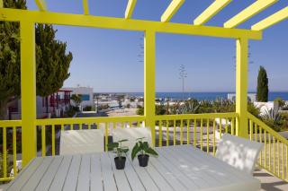 Yellow 16 Sea View Vacation Home - 7