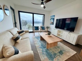 Sunset Bay View Retreat - 8