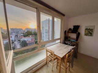 Chambre avec lit king-size dans un appartement partagé à 5 min du métro 7 à Paris Orly - 9