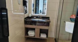 GreenTree Inn Anqing Tongcheng South Shengtang Road Shengtang International Business Hotel - 4