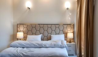 Swiss Grand Villa DHA Near Raya & Airport - 1