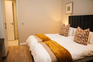 Aurelia at Trilogy - Luxury 2BR Skyline Suite Menlyn Maine - 3