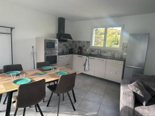 Petite maisonnette de village pour 2 à 4 personnes - 2