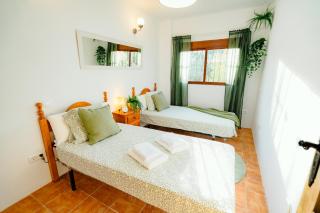 Escapada premium con jacuzzi y piscina climatizada - 1