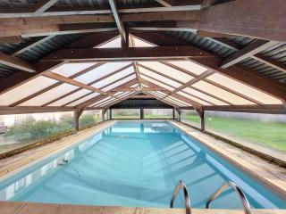 Le presbytère et sa piscine chauffée - 9