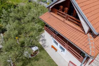Seaview Chalet - 8