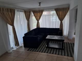 Charles Guest House - 0