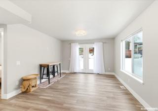SINGLE HOUSE 11 - New build 4bedrooms 3full bath with 12 sleeping more - 3