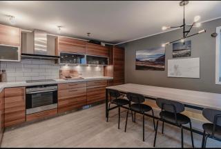 Arctic Retreat - 1