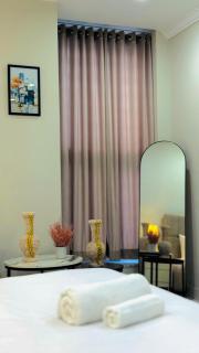 Skyline Transit Studio - 2 Min Drive Airport & Motorway - 3