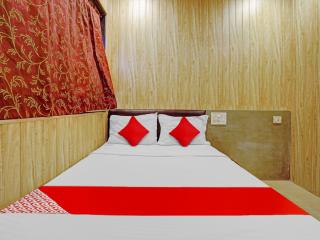 Super Hotel Yatri Inn Vashi Navi Mumbai - 9