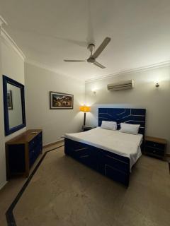 Luxury 1bed apartment F-11 - 7