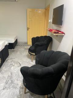 LMC Rooms & Apartments, Islamabad - Islamabad - 6