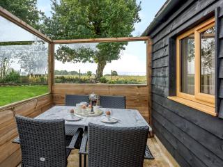 Stackyard Cottage - 2