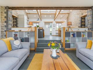Cwtch Ty Gwyn - 8
