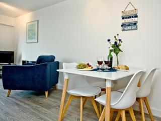 Fistral Escape - 8