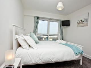 Fistral Escape - 1