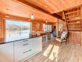 Malibu Lakehouse - 2