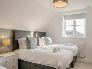 Robins Rest - 1