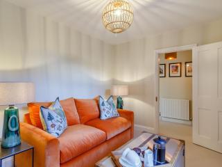 Robin Cottage - 2