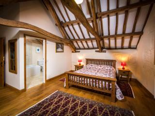 The Old Stables - Ukc4806 - 2