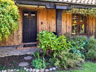 Bockety Barn - 7