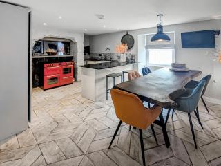 Mill House - Uk50646 - 8