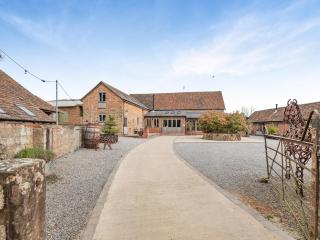 The Hay Barn - Ukc4135 - 5