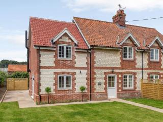 Sea Lavender Cottage-Uk11930 - 0
