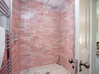 The Pink House - 9