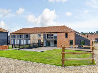 Skylark Barn-Uk31354 - 0