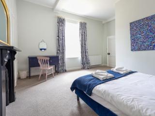 Salt House - Uk43012 - 1