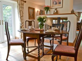 Grooms Cottage - 7