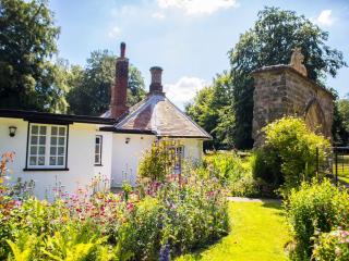 Lion Gate Lodge - 6